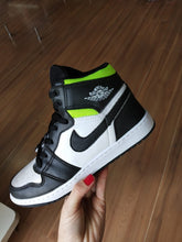 Carregar imagem no visualizador da galeria, TÊNIS NIKE AIR JORDAN 1