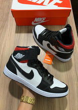 Carregar imagem no visualizador da galeria, TÊNIS NIKE AIR JORDAN 1
